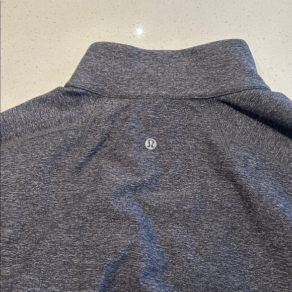 Lululemon Men’s Gray Half-Zip Performance Pullover Top Size XL - Picture 15 of 15